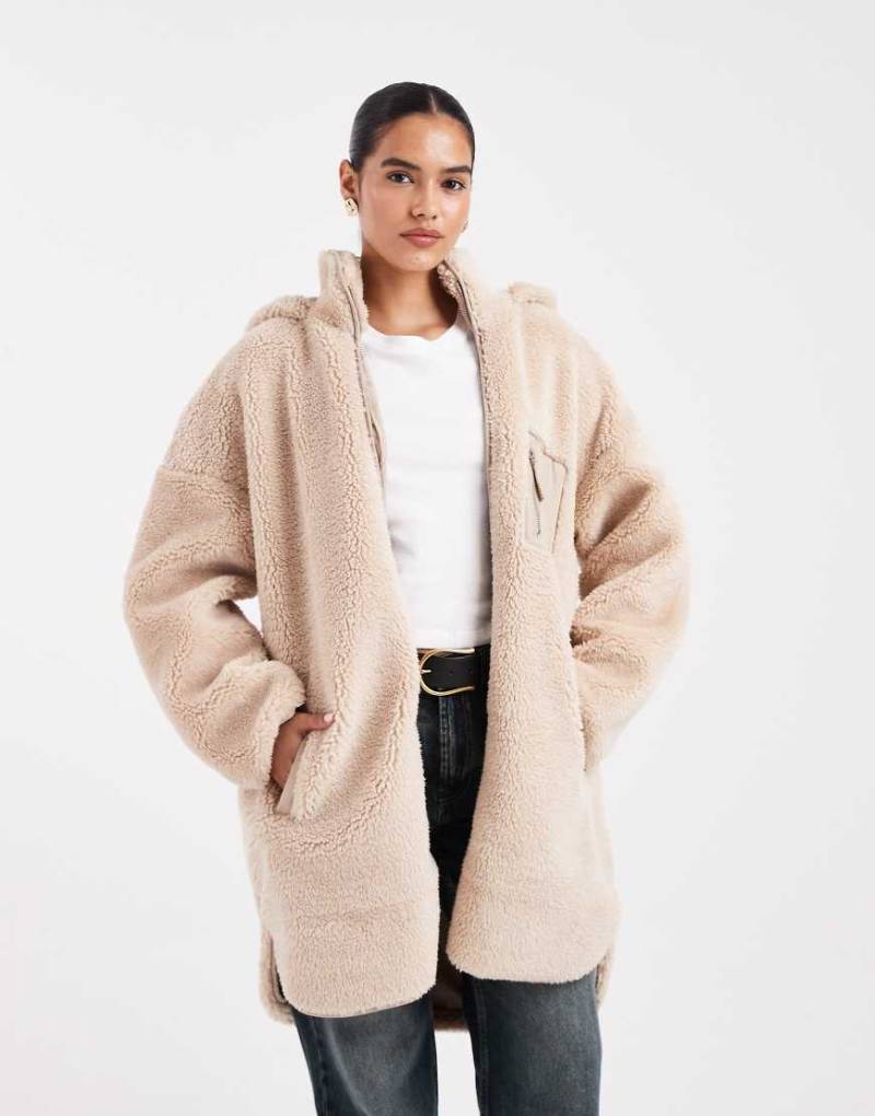 ONLY - Teddyfell-Jacke in Beige mit Kapuze-Neutral ONLY - Teddyfell-Jacke in Beige mit Kapuze-Neutral von ONLY