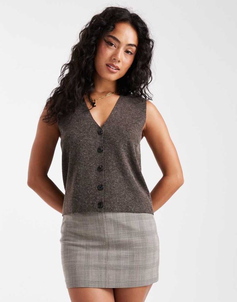 ONLY - Trägertop aus kompaktem Strick in Braun-Brown von ONLY