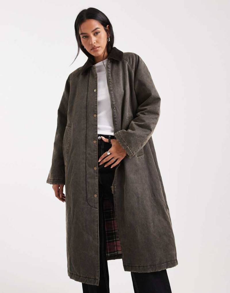 ONLY - Wattierte Longline-Barnjacke in verwaschenem Schokobraun-Grün von ONLY