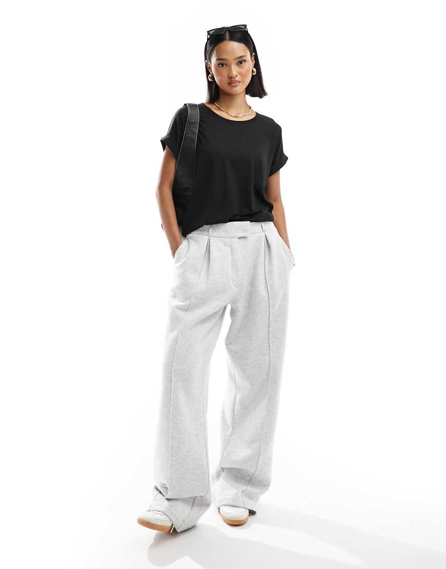 ONLY - Weiches T-Shirt in meliertem Anthrazit mit Rundhalsausschnitt-Grau von ONLY