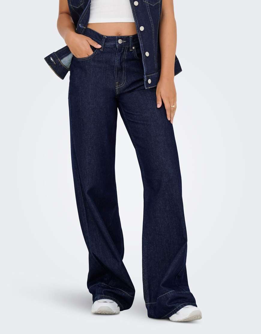 ONLY - Wide-Fit-Jeans aus dunkelblauem Denim von ONLY