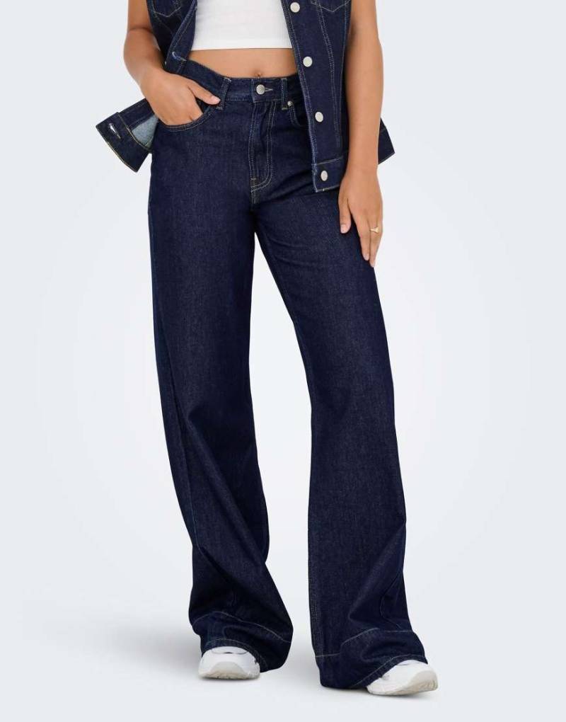 ONLY - Wide-Fit-Jeans aus dunkelblauem Denim von ONLY