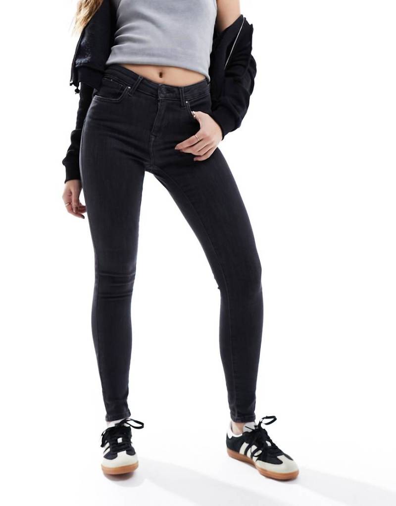 Only - Eng geschnittene Jeans aus dunkelgrauem Denim mit Push-up-Effekt von ONLY