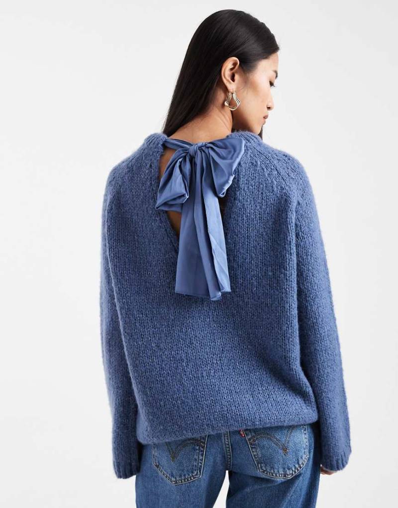 Only - Oversize-Pullover in Vintage-Indigoblau mit Zierschleife hinten Only - Oversize-Pullover in Vintage-Indigoblau mit Zierschleife hinten von ONLY