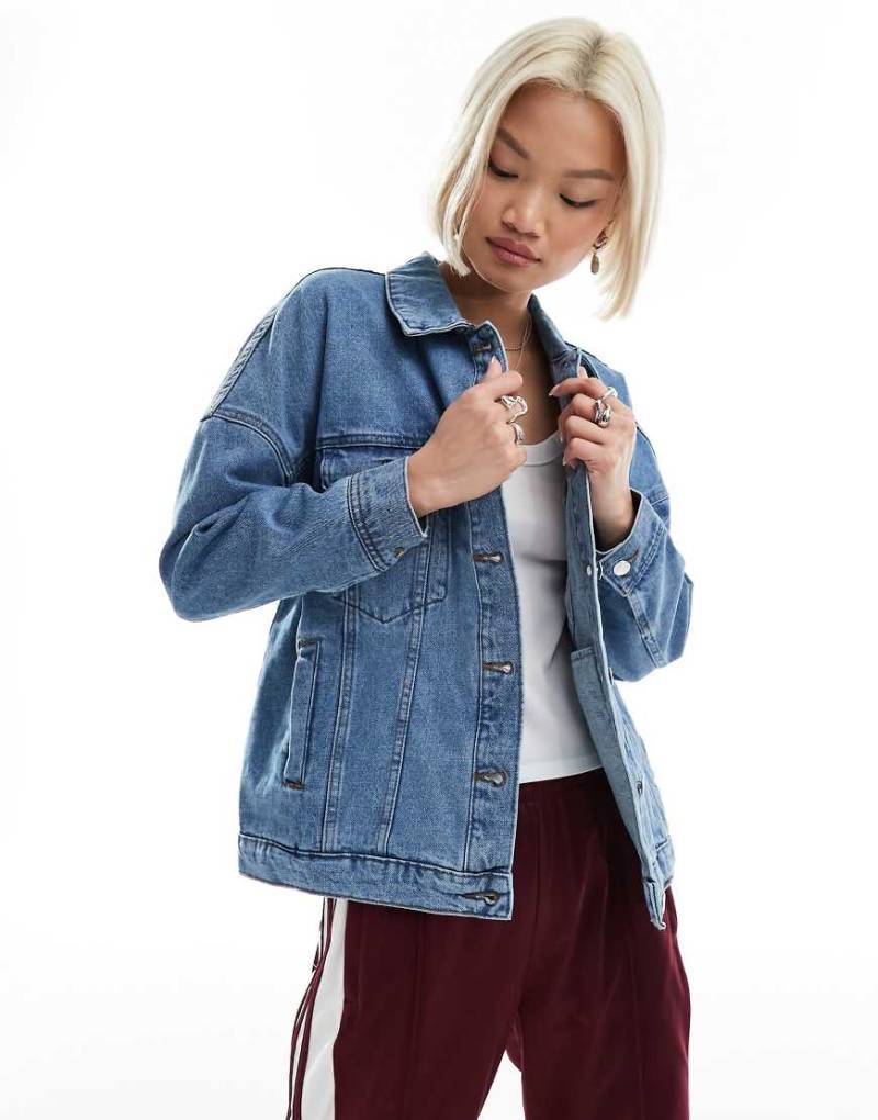 Only - Oversized-Jeansjacke in Mittelblau von ONLY