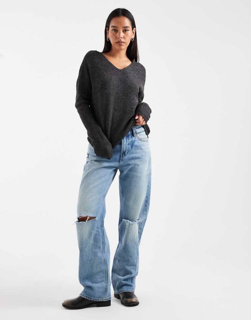 Only - Pullover in Dunkelgrau meliert mit V-Ausschnitt von ONLY