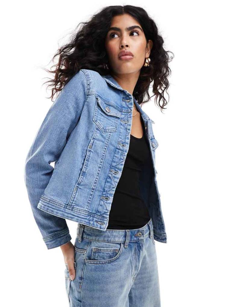 Only - Jeansjacke in hellblauer Waschung von ONLY