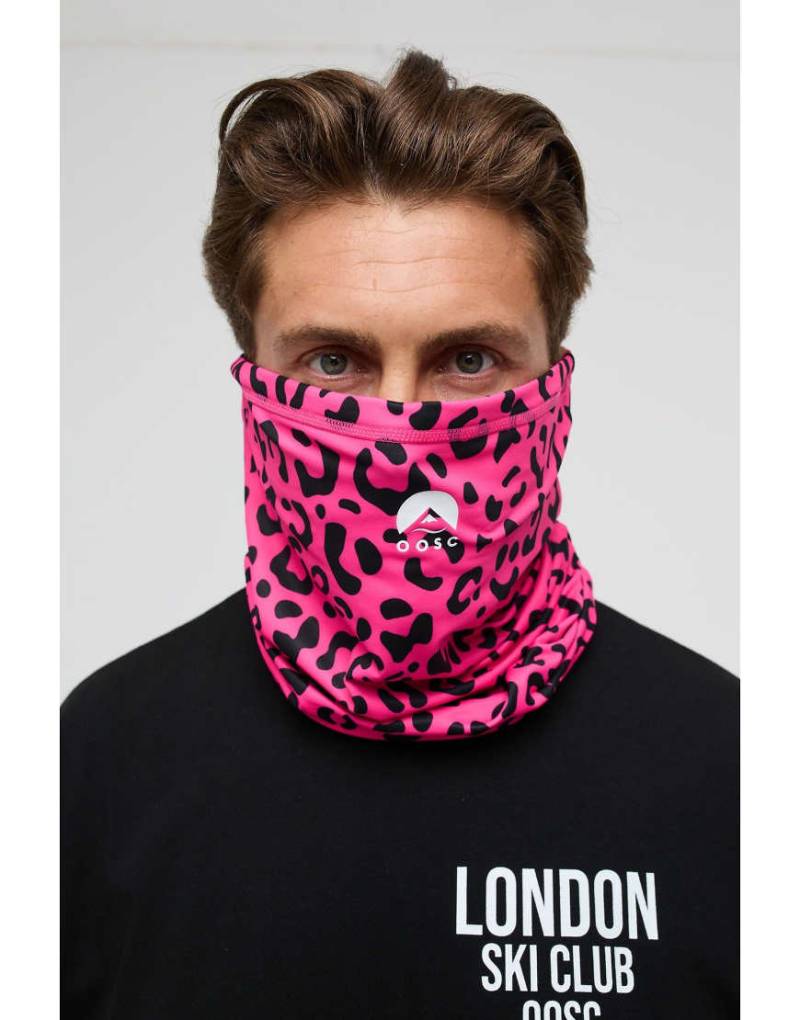 OOSC - Hotel California - Bunter Halswärmer in Rosa mit Leopardenmuster von OOSC