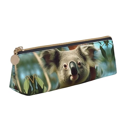 Bär Koala Print Leder Bleistift Fall Stift Beutel Dreieck Tragbare Bleistift Tasche Mit Reißverschluss Für Büro, weiß, Einheitsgröße von OPSREY