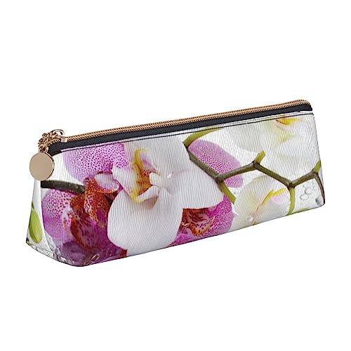 Rosa und Weiß Blume Druck Leder Bleistift Fall Stift Tasche Dreieck Wasserdicht Bleistift Beutel mit Reißverschluss für Büro, weiß, Einheitsgröße, Münzbeutel von OPSREY