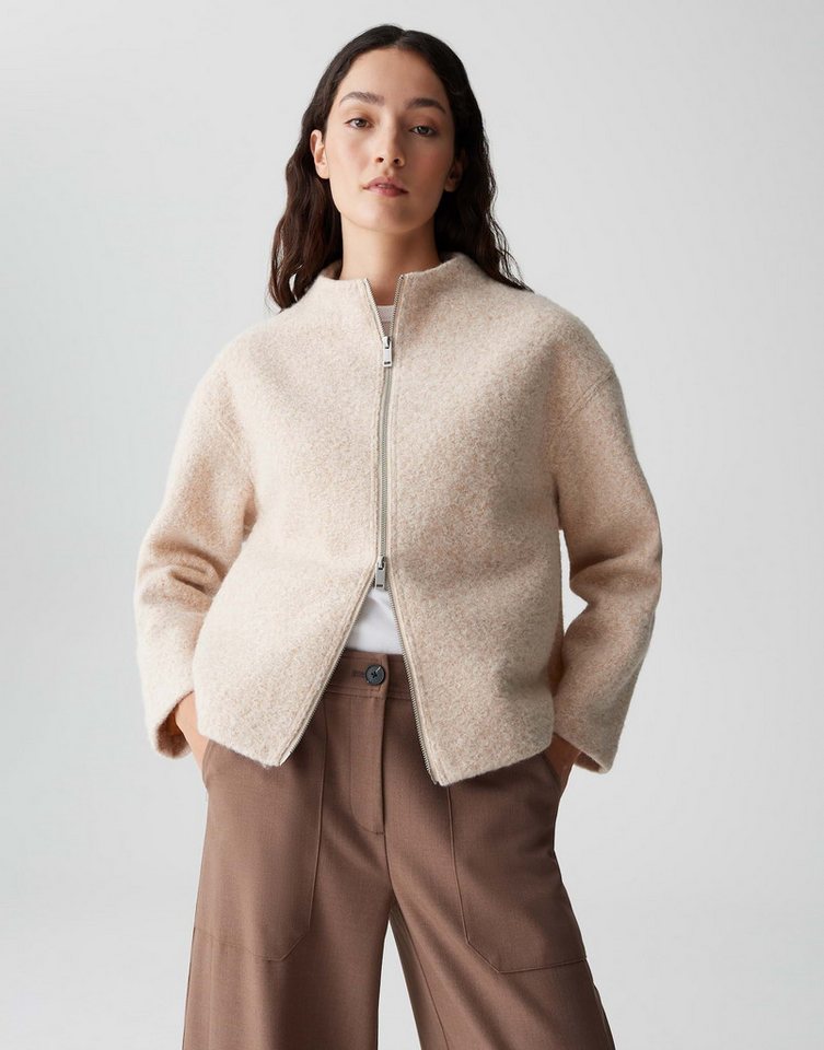 OPUS Kurzjacke HURLIE Boxy Fit HURLIE Regular Boxy Boucléjacke lockere Passform, natürlicher Griff von OPUS