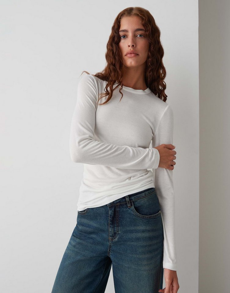 OPUS Langarmshirt SIFA aus Viskosemix figurbetont geschnitten, leichte Transparenz im hellen Farbton von OPUS