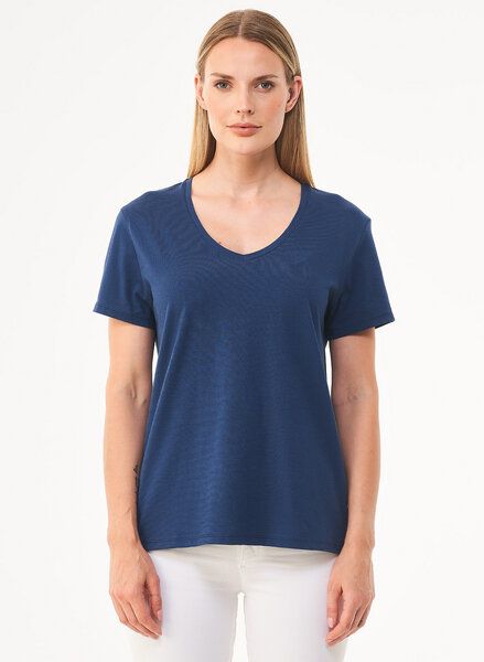 ORGANICATION Damen Basic T-Shirt aus Bio-Baumwolle mit V-Ausschnitt von ORGANICATION