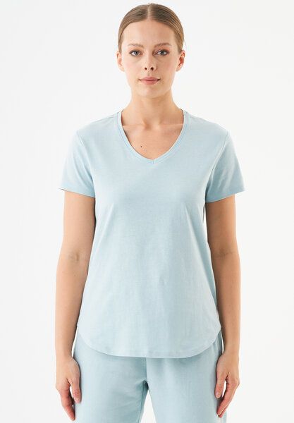 ORGANICATION ESSENTIALS-TUBA- Basic T-Shirt aus Bio-Baumwolle mit V-Ausschnitt ORGANICATION ESSENTIALS-TUBA- Basic T-Shirt aus Bio-Baumwolle mit V-Ausschnitt von ORGANICATION