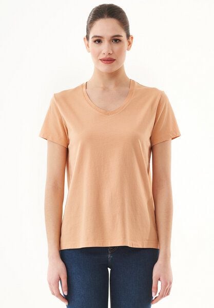 ORGANICATION Natural Dye T-Shirt aus Bio-Baumwolle von ORGANICATION