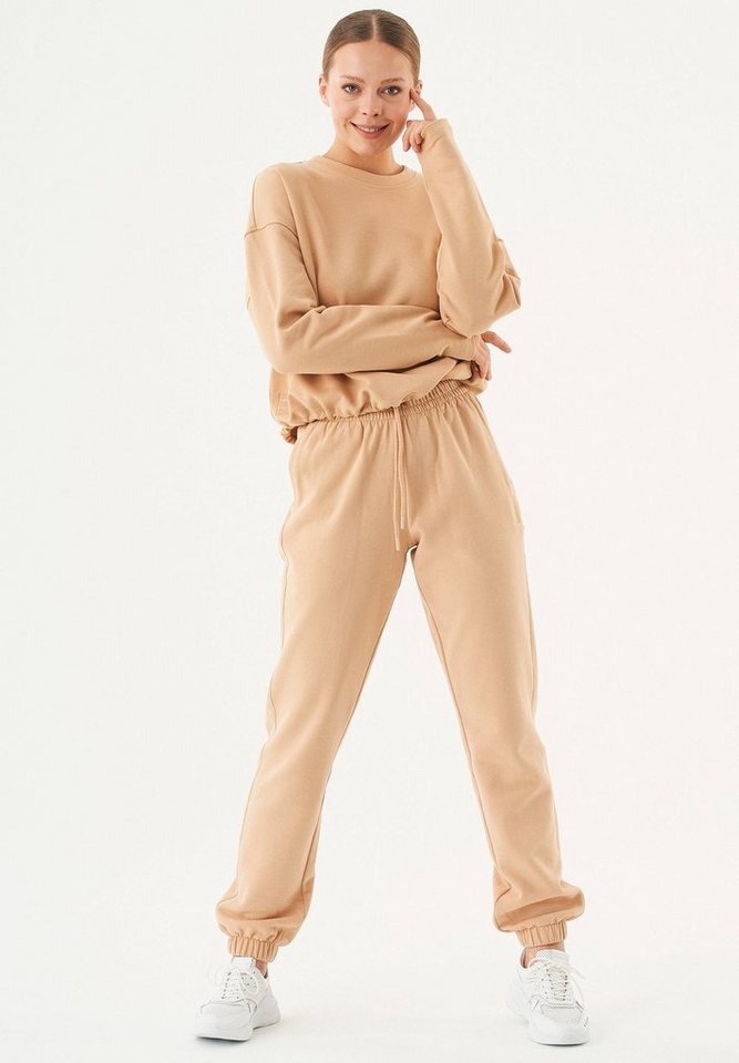 ORGANICATION Sweathose Peri-Women's Loose Fit Sweatpants in Beige ORGANICATION Sweathose Peri-Women's Loose Fit Sweatpants in Beige von ORGANICATION