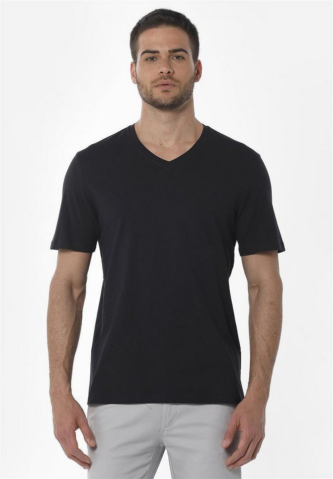 ORGANICATION T-Shirt MEN’S BASIC V-NECK T-SHIRT in Black ORGANICATION T-Shirt MEN’S BASIC V-NECK T-SHIRT in Black von ORGANICATION
