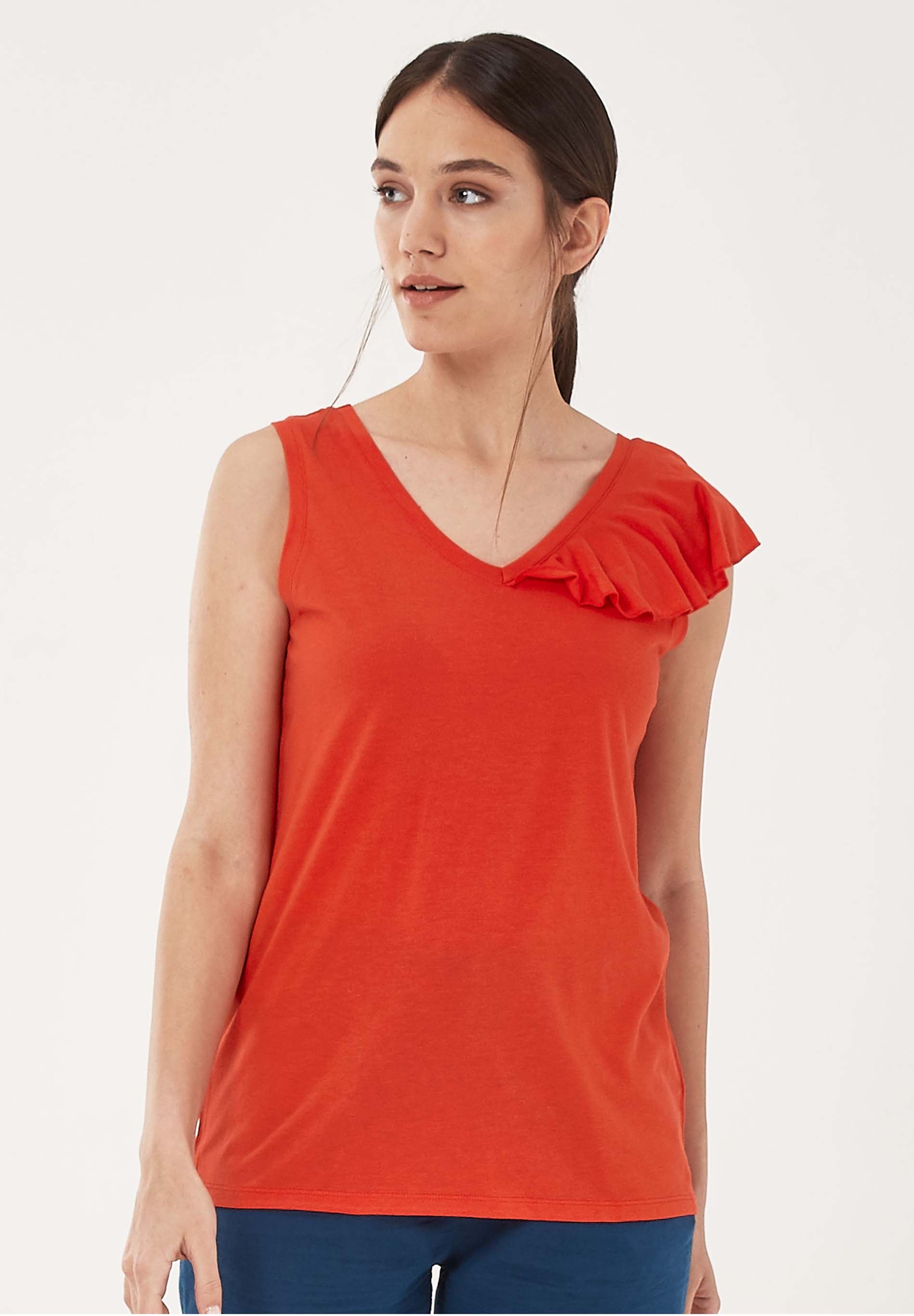 Sleeveless V-Neck Top With Shoulder Ruffle Red von ORGANICATION