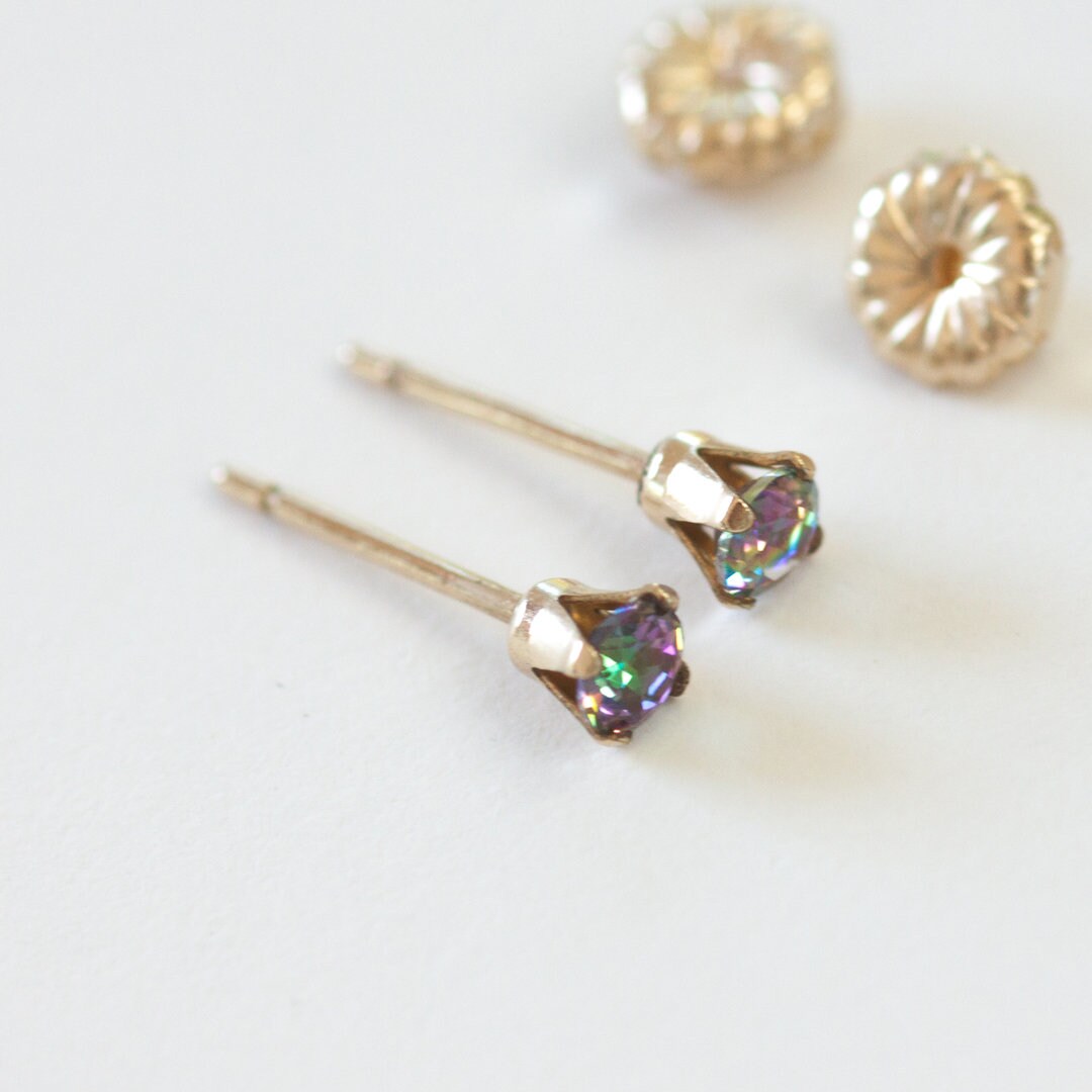 Mystic Topas Post Ohrringe, 14K Gold Filled, 3mm Topaz Ohrstecker Mystic Topas Post Ohrringe, 14K Gold Filled, 3mm Topaz Ohrstecker von ORIENTMINERAL