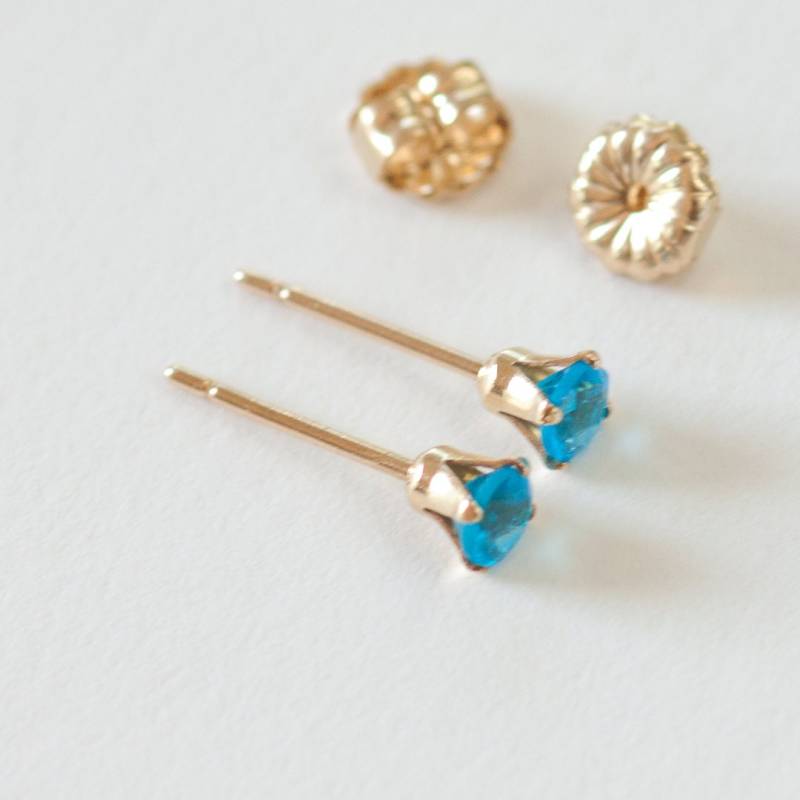 Neon Blaue Apatit Ohrstecker, 14K Gold Filled, 3mm Ohrstecker Neon Blaue Apatit Ohrstecker, 14K Gold Filled, 3mm Ohrstecker von ORIENTMINERAL