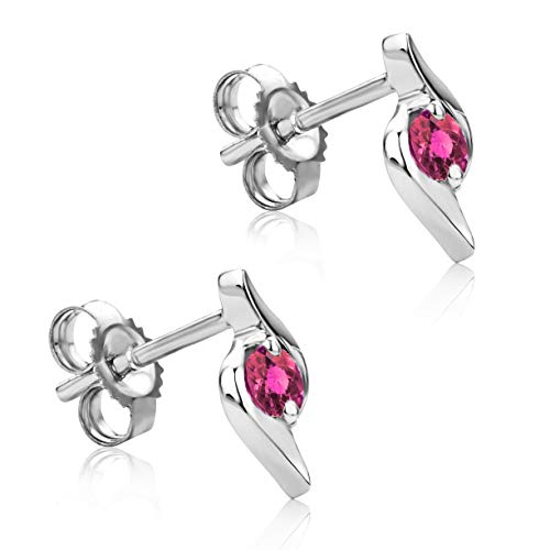Orovi – Ohrringe aus 9 Karat Weißgold (375) mit Rubin in Rundschliff (0.24 Ct) – Ohrstecker Gold Damen mit Edelstein in Krappenfassung – Damenschmuck allergenfrei & handgemacht (9,5 x 4,5 mm) von OROVI