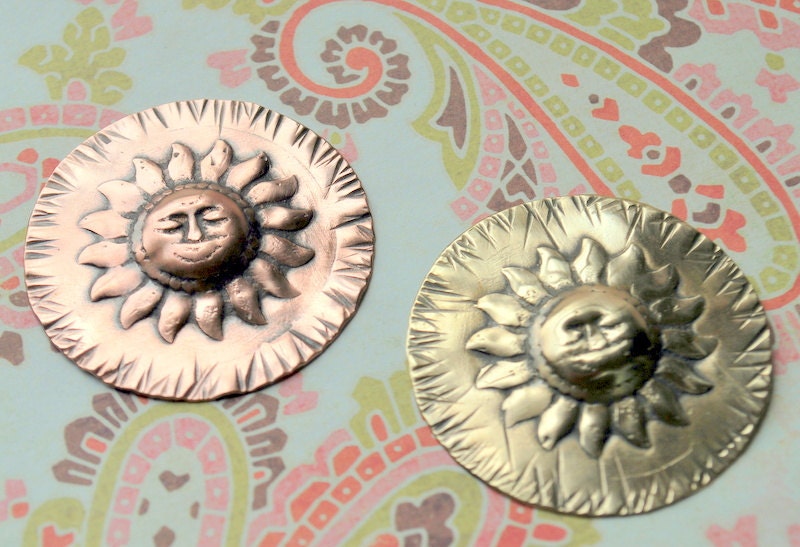 Qty 1 Comes The Sun 1, 5 "Sonnenmedaillon in Kupfer Oder Messing Kostenloser Us-Versand Qty 1 Comes The Sun 1, 5 "Sonnenmedaillon in Kupfer Oder Messing Kostenloser Us-Versand von ORRTEC