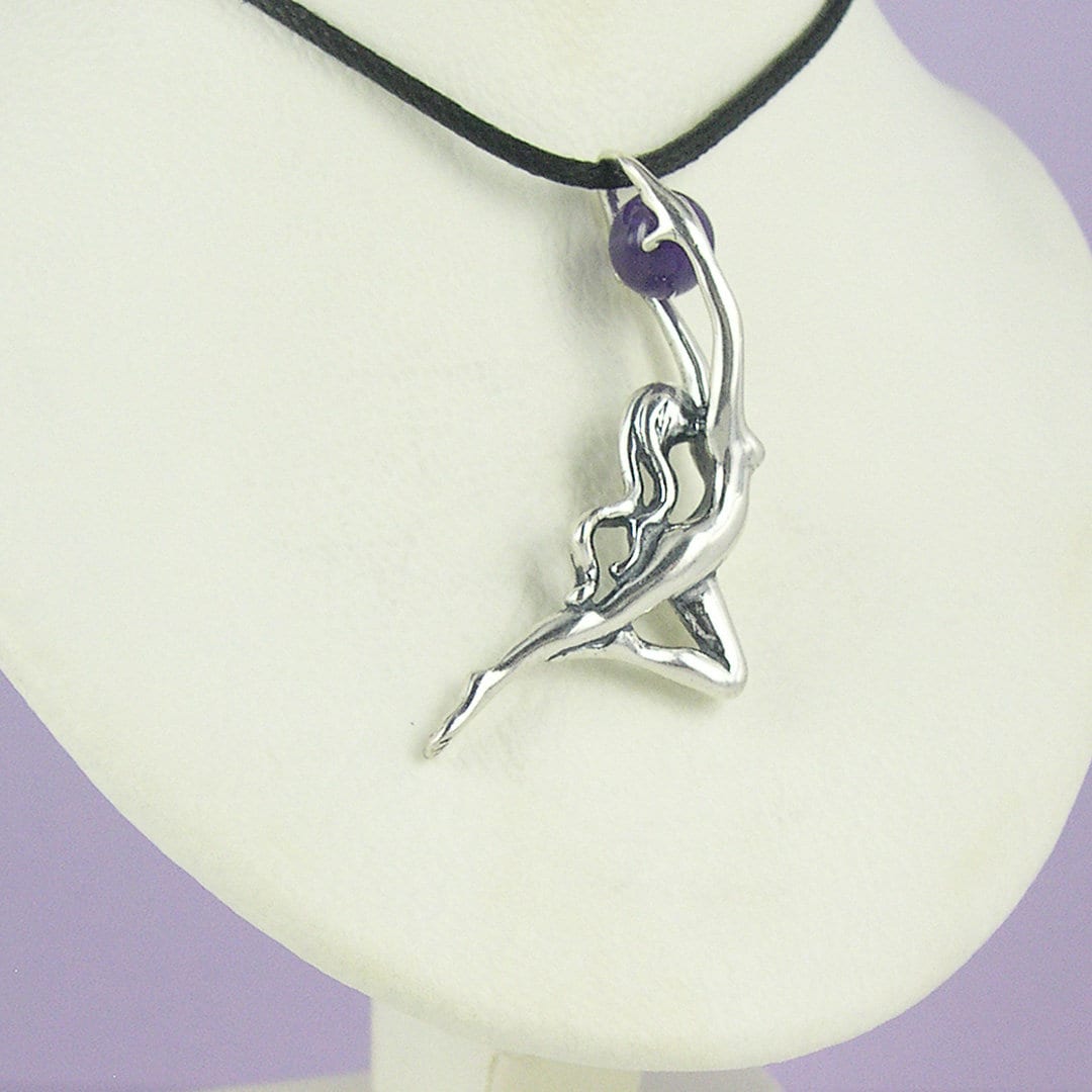 Earthdancer Anhänger Mit Amethyst Earthdancer Anhänger Mit Amethyst von OUTmall