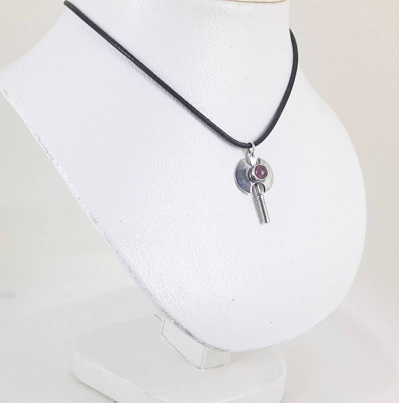 Labradorit Anhänger Mit Edelstein Labradorit Anhänger Mit Edelstein von OUTmall