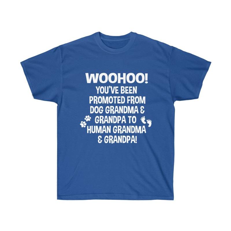 Hund Oma Und Opa Zu Menschlichem Baumwoll-T-Shirt - Hundeshirt Schwangerschaftsankündigung, Babyankündigung, Hemd Für Hunde von OUToftheBOXGiftShop