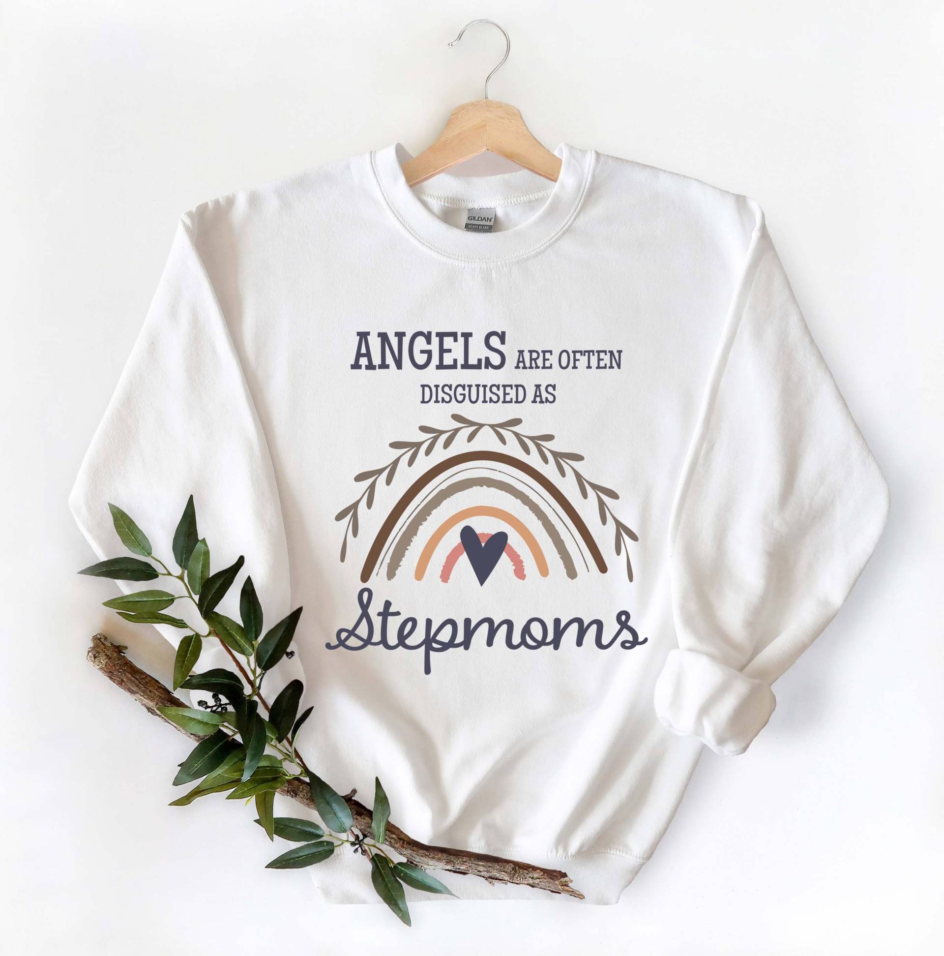 Stiefmutter Geschenk, Sweatshirt, Muttertagsgeschenk Für Stiefmutter, Engel Sind Oft Als Getarnt, Geburtstag, Weihnachten von OUToftheBOXGiftShop