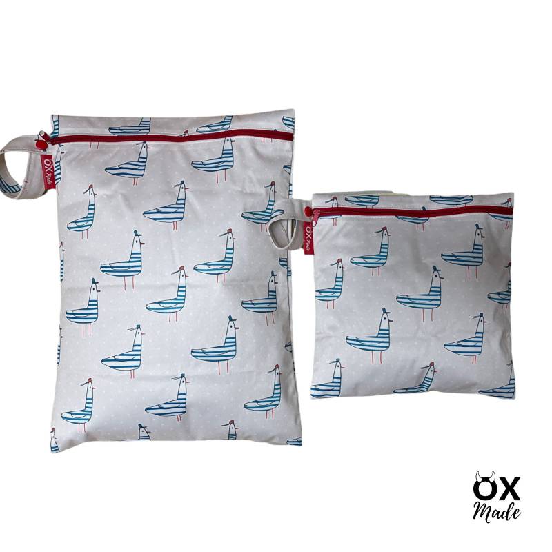 Wetbag "Strandmöwe" Personalisierte Nasstasche Badetasche Möwe Maritim Strand By Oxmade Wetbag "Strandmöwe" Personalisierte Nasstasche Badetasche Möwe Maritim Strand By Oxmade von OXmade