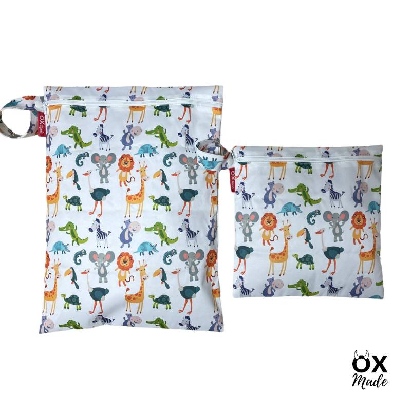 Wetbag "Zootiere" Personalisierte Nasstasche Badetasche Löwe Giraffe Krokodil Zebra Elefant Nilpferd Weiß By Oxmade von OXmade