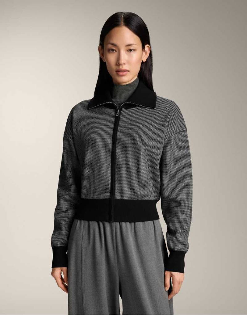 OYSHO - Strickjacke in Schwarz mit Hahnentrittmuster von OYSHO