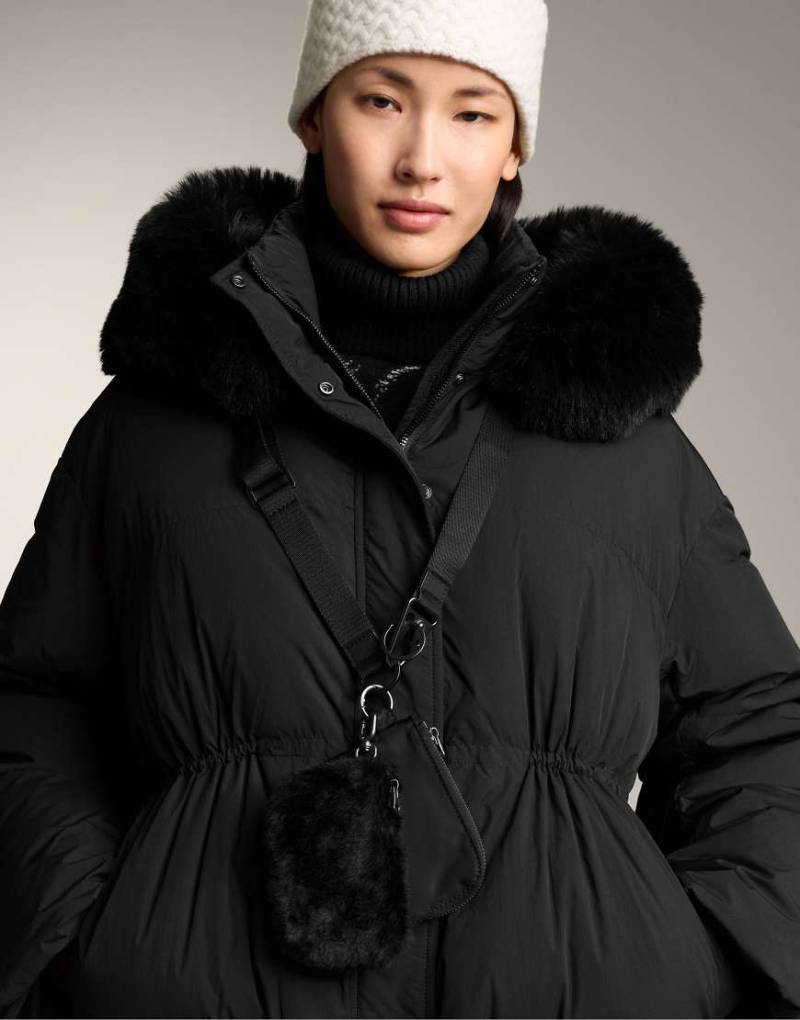 OYSHO - Zwei Geldbörsen in Schwarz mit Trageriemen von OYSHO