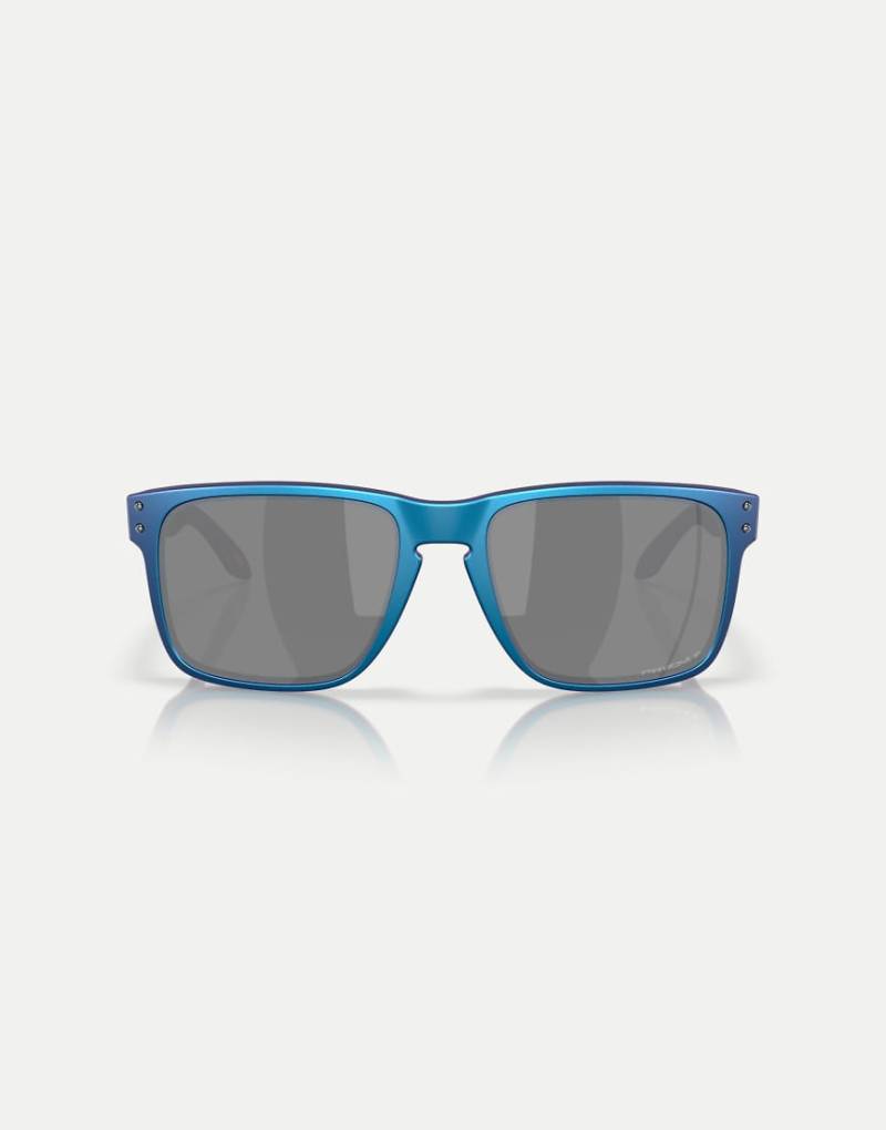 Oakley - Holbrook XL - Eckige, polarisierte Sonnenbrille in mattem Zyan/mit blauer Farbverschiebung und schwarz verspiegelten Gläsern von Oakley
