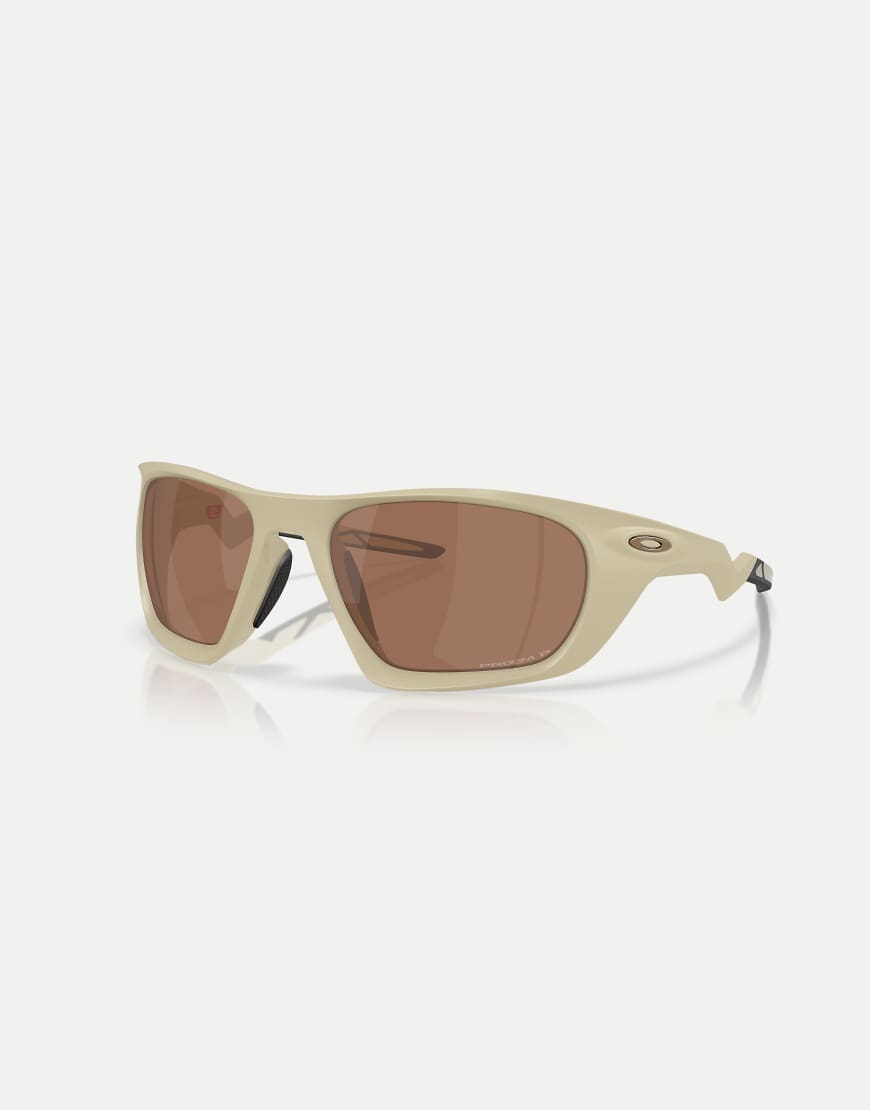 Oakley - Lateralis - Rechteckige, polarisierte Sonnenbrille in Matt-Sand mit verspiegelten braunen Gläsern-Neutral von Oakley