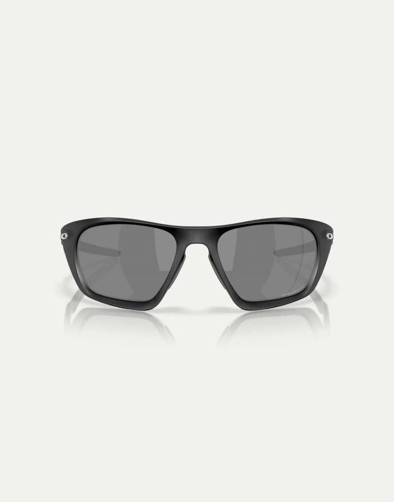 Oakley - Lateralis - Rechteckige, polarisierte Sonnenbrille in Matt-Schwarz mit verspiegelten schwarzen Gläsern von Oakley