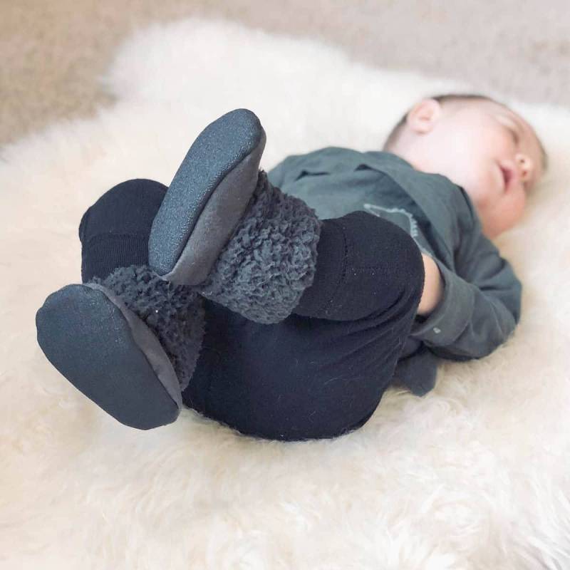 stormy Sky - Fuzzy Babystiefel Aus Vorgeliebten Textilien von OaksandSparrowCo