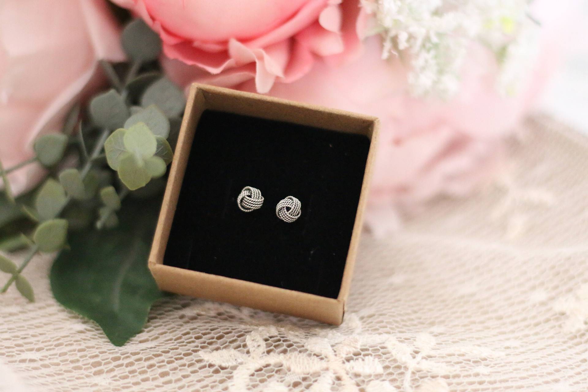 Knot 925 Sterling Silver Plain Ear Studs - Knotted Earrings Women's Jewelry Birthday Gift For Her Girlfriend Valentine's Day Mother's Knot 925 Sterling Silver Plain Ear Studs - Knotted Earrings Women's Jewelry Birthday Gift For Her Girlfriend Valentine's Day Mother's von OandLee