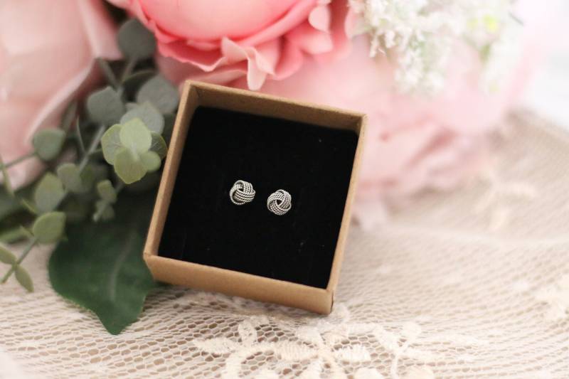 Knot 925 Sterling Silver Plain Ear Studs - Knotted Earrings Women's Jewelry Birthday Gift For Her Girlfriend Valentine's Day Mother's Knot 925 Sterling Silver Plain Ear Studs - Knotted Earrings Women's Jewelry Birthday Gift For Her Girlfriend Valentine's Day Mother's von OandLee