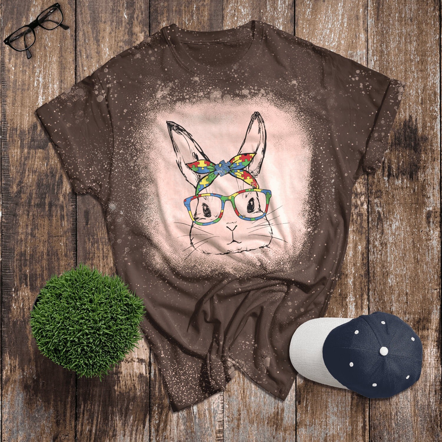 Niedliches Häschen-Gesicht Autismus Bewusstsein Druck Brille Ostern Womens Gebleichtes Shirt Niedliches Häschen-Gesicht Autismus Bewusstsein Druck Brille Ostern Womens Gebleichtes Shirt von Oasis40print