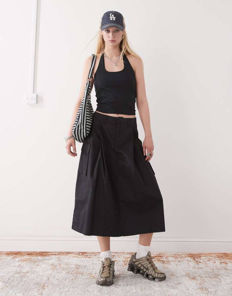 Obey - Surface - Mittellanger Cargo-Faltenrock in Schwarz von Obey