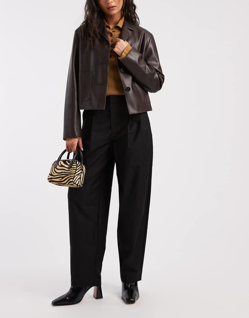 Object - Barrel-Leg-Hose in Schwarz mit Bundfalten von Object