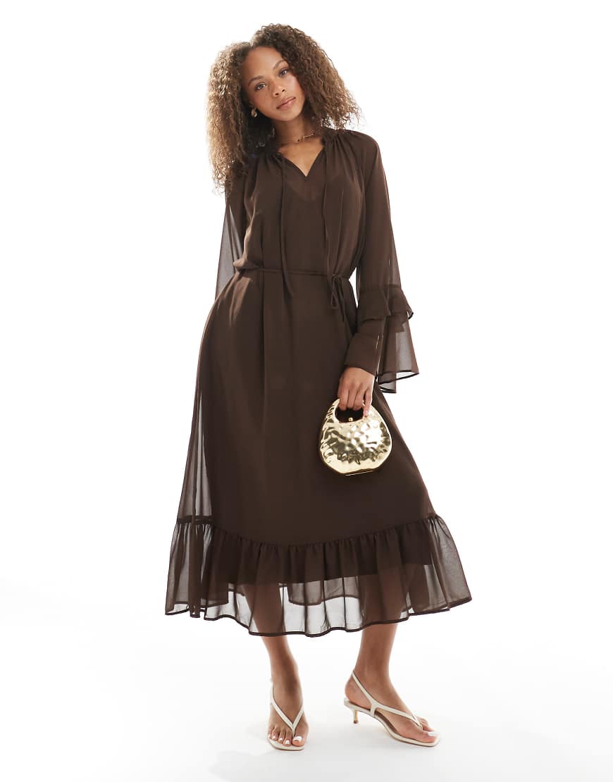 Object - Boho-Maxikleid in Braun mit Rüschen und Stufenärmeln von Object