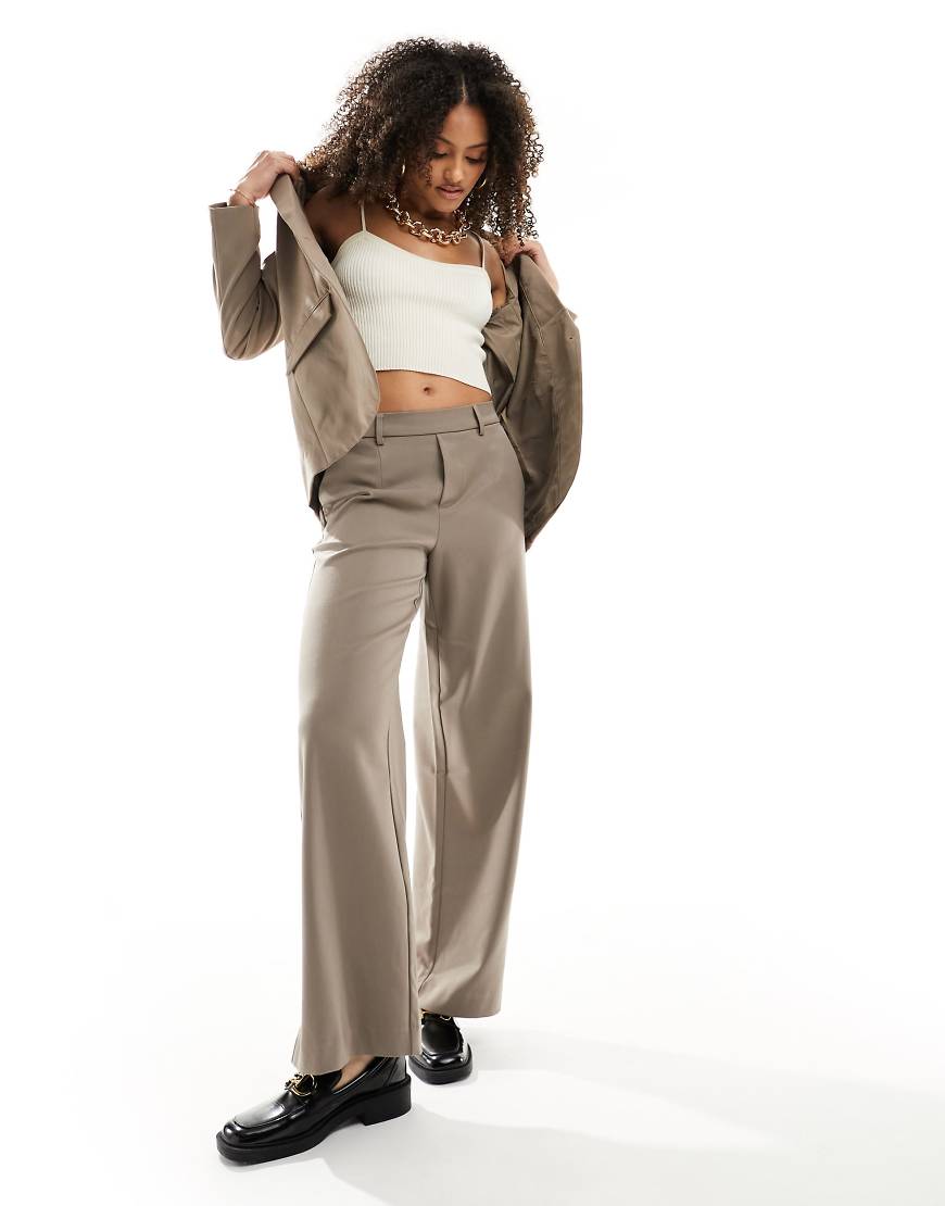 Object - Elegante Hose mit weitem Schnitt in Taupe, Kombiteil-Braun Object - Elegante Hose mit weitem Schnitt in Taupe, Kombiteil-Braun von Object