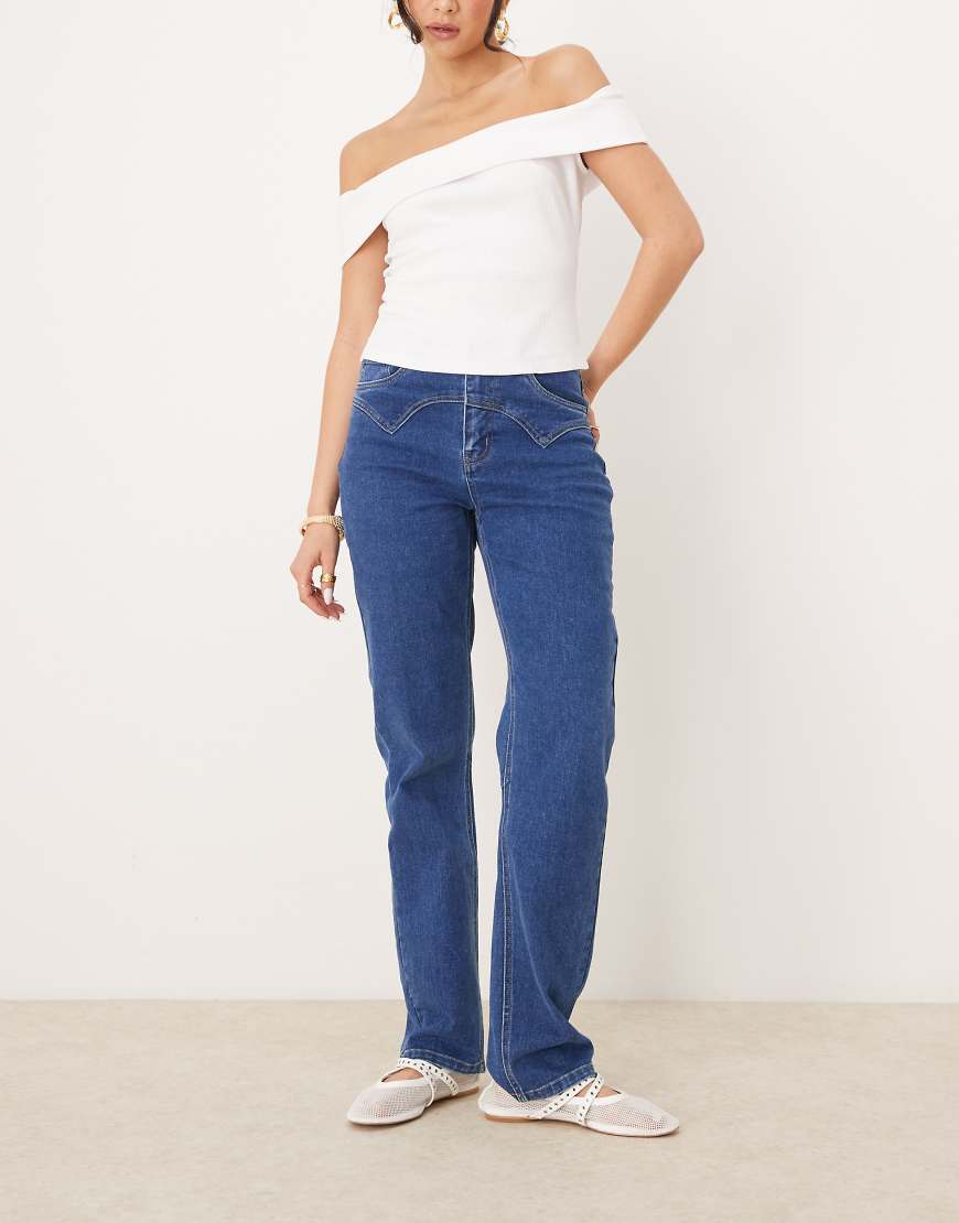 Object - Gerade geschnittene Jeans in Mittelblau mit Nähten im Westernstil Object - Gerade geschnittene Jeans in Mittelblau mit Nähten im Westernstil von Object