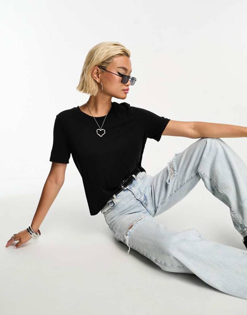 Object - Hochwertiges, anschmiegsames T-Shirt in Schwarz von Object