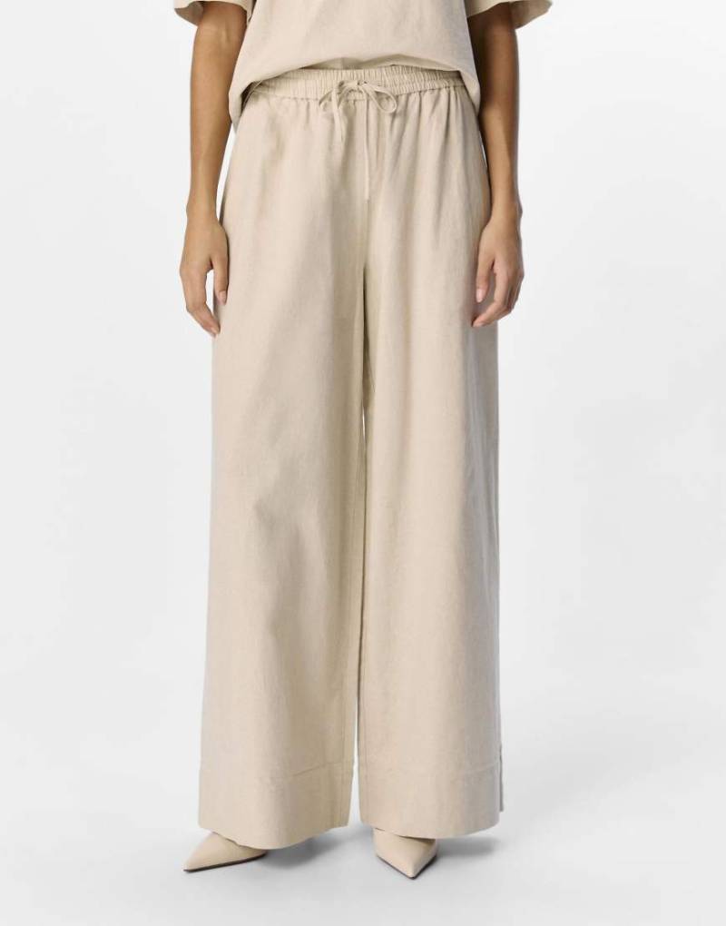 Object - Hose in Humus-Neutral von Object