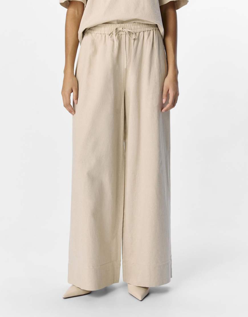 Object - Hose in Humus-Neutral von Object