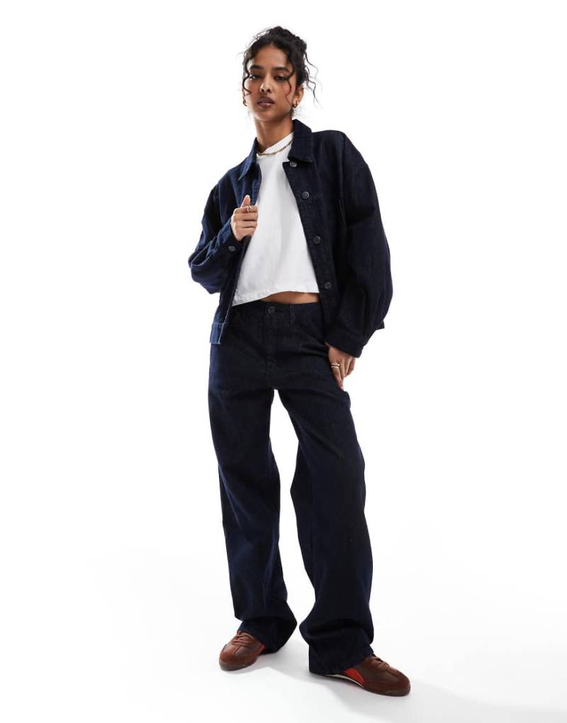 Object - Jeans aus dunkelblauem Denim mit weitem Bein mit Umschlag und Streifendetail, Kombiteil von Object